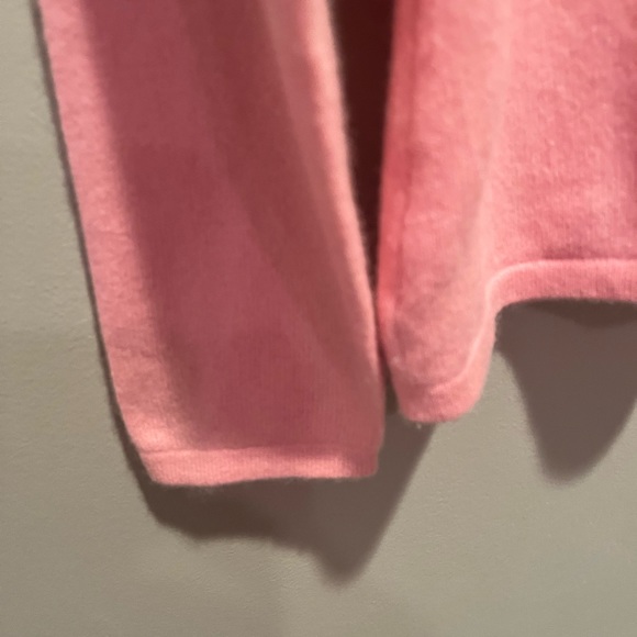 100% Pink Crew Cashmere Sweater - Picture 5 of 7